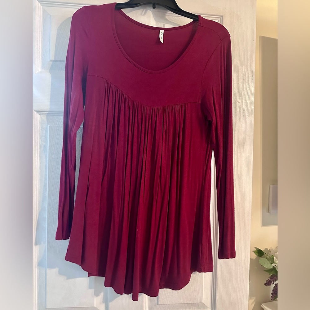 Women’s Long Sleeve Top